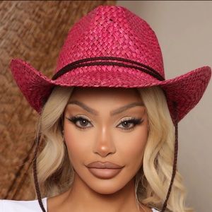 NEW Fashion Nova Fuchsia Cowgirl Hat 🤠